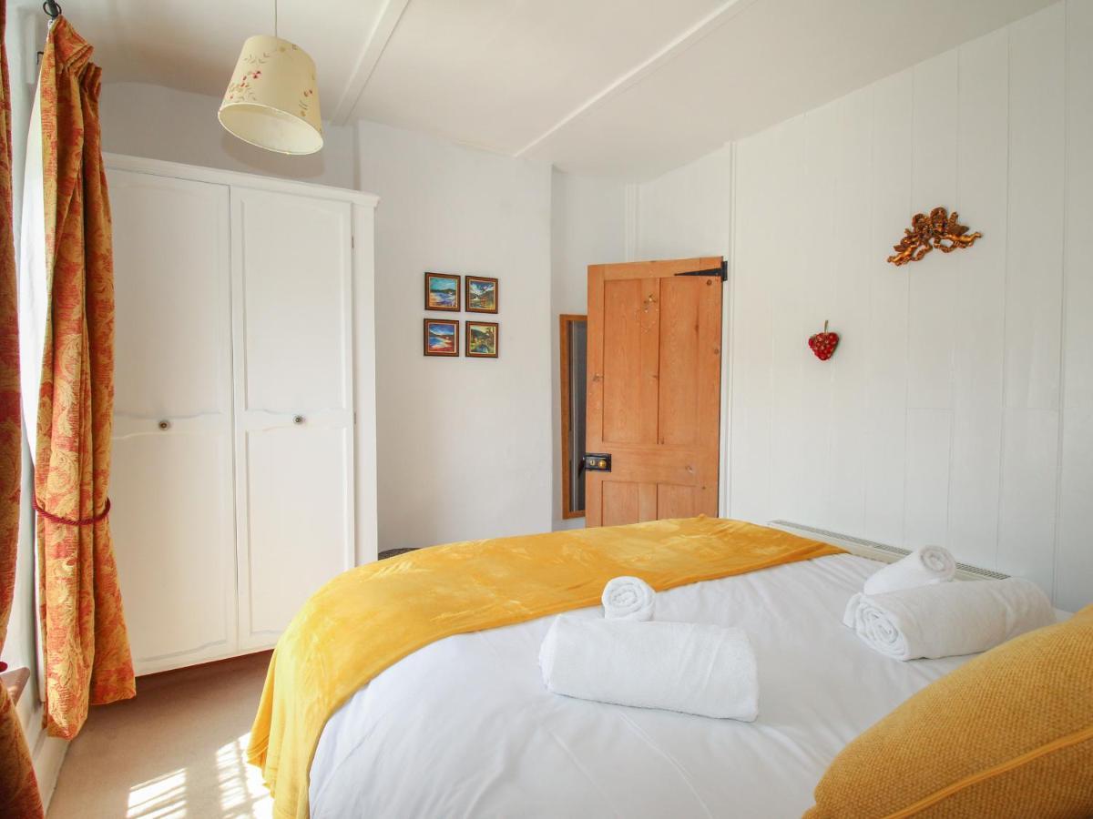 Poppy Cottage Суонидж Екстериор снимка